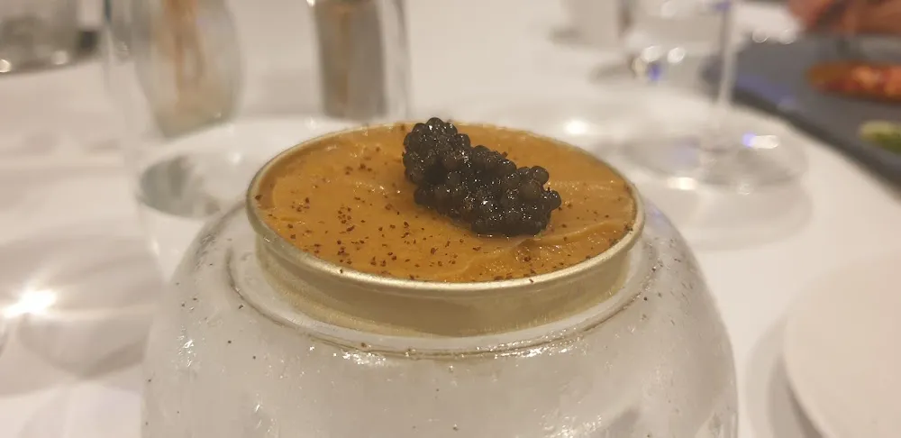 Caviar Sur Sorbet Bisque de Homard